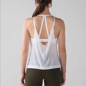 🍋Lululemon Revitalize Strappy Bra Tank